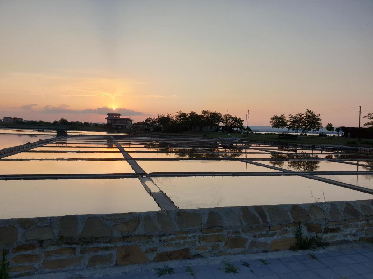 Beach Residence Pomorie Esterno foto